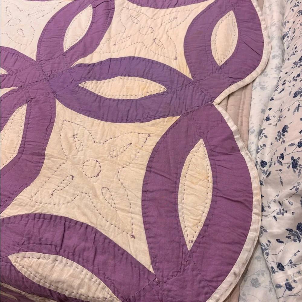 Antique Purple and White Double Wedding Ring Quilt
